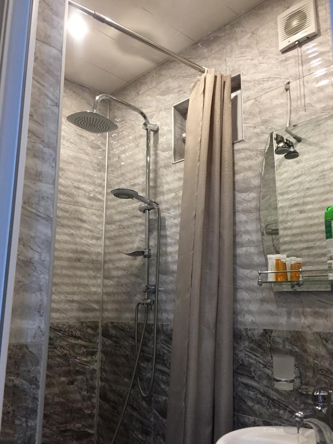 Guest House Rafael ティビリシ エクステリア 写真