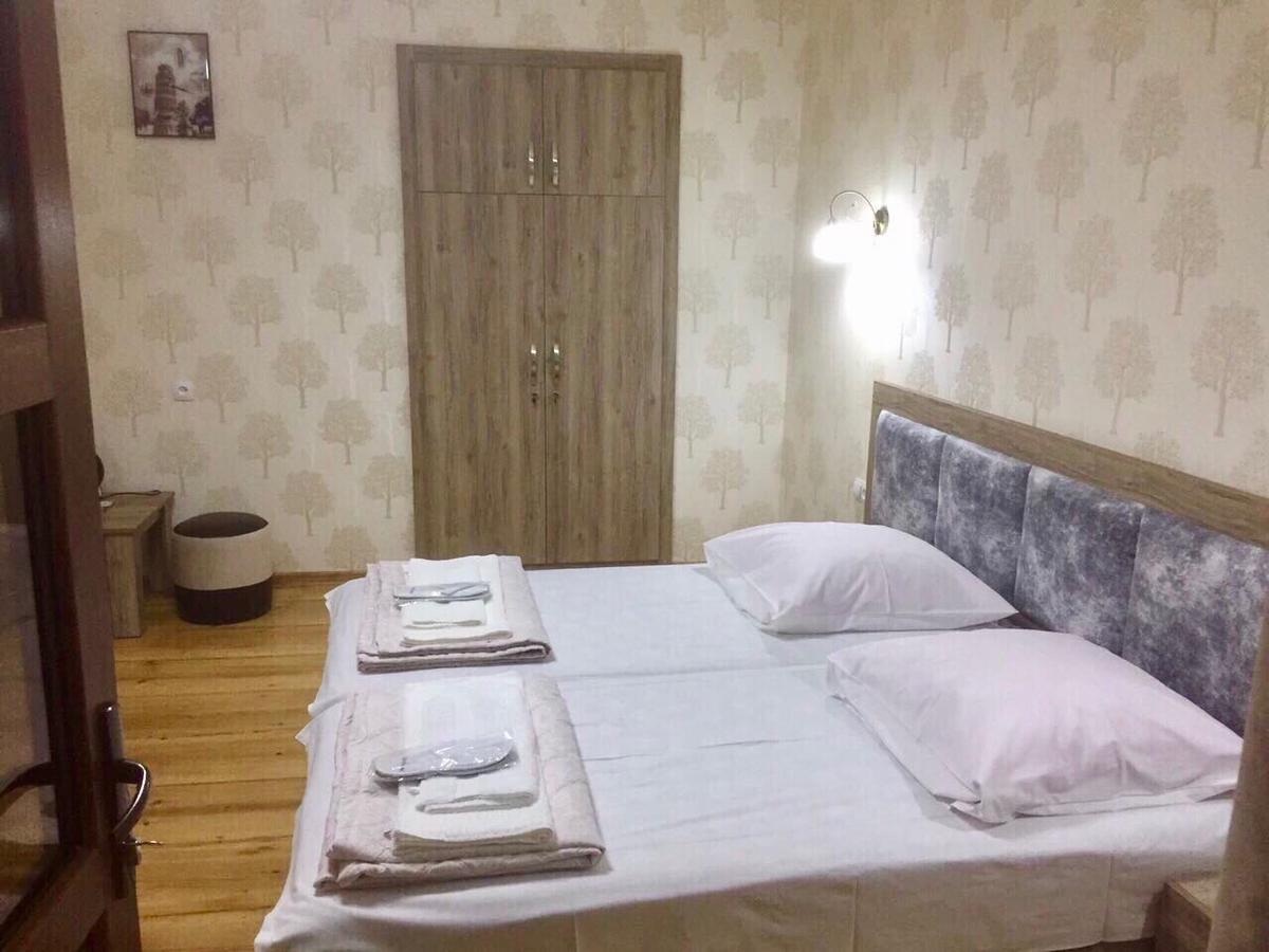 Guest House Rafael ティビリシ エクステリア 写真