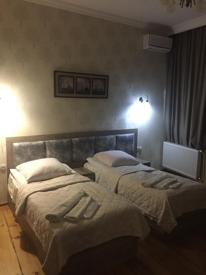 Guest House Rafael ティビリシ エクステリア 写真