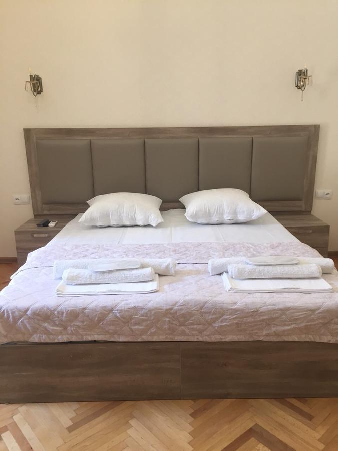 Guest House Rafael ティビリシ エクステリア 写真