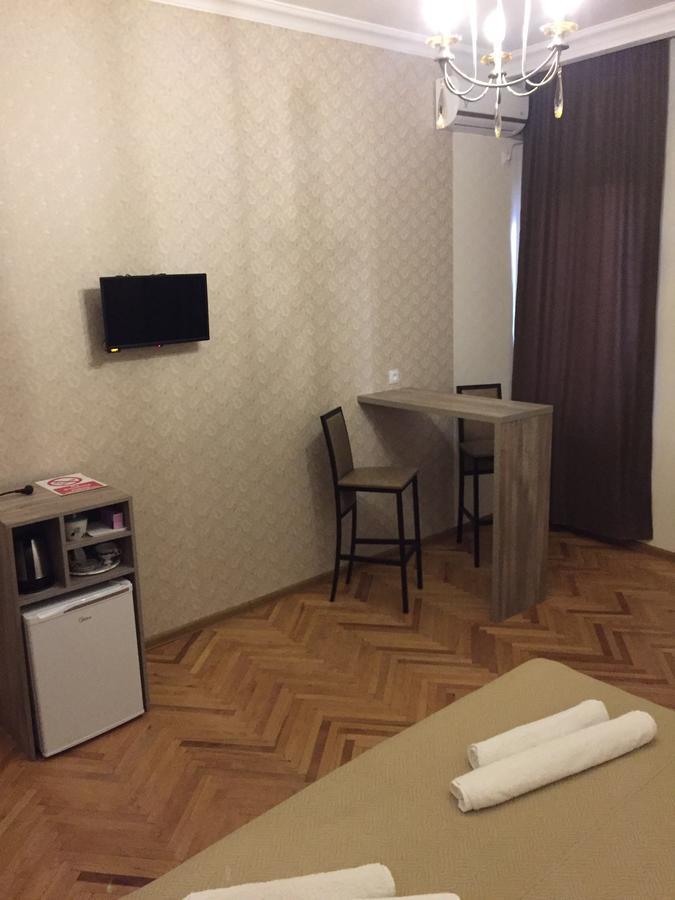 Guest House Rafael ティビリシ エクステリア 写真