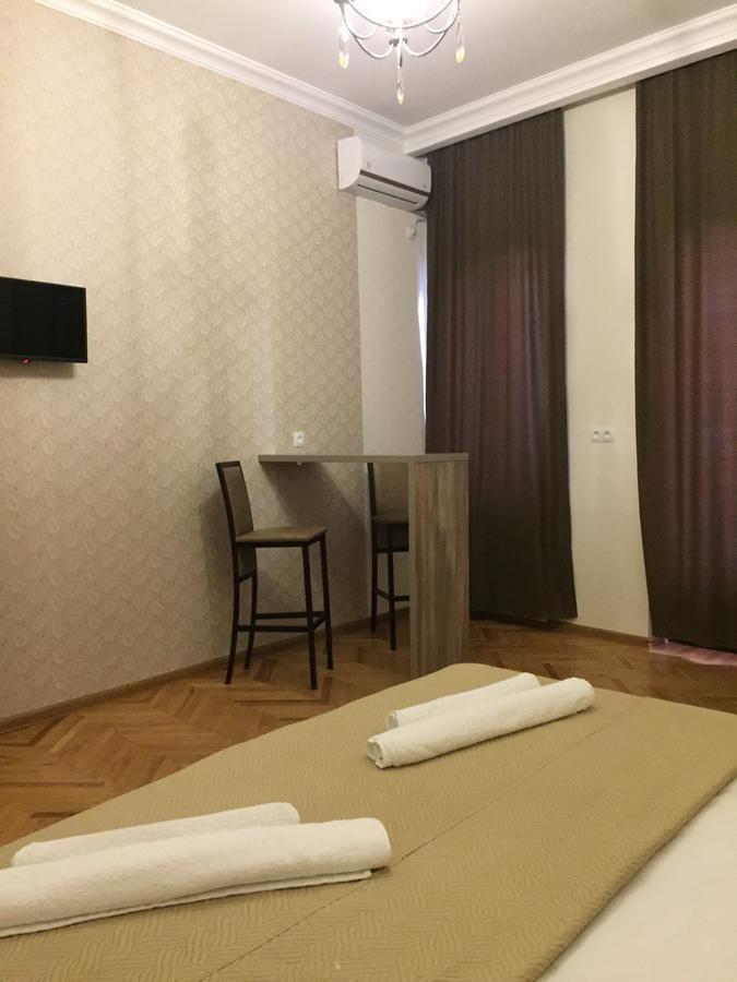 Guest House Rafael ティビリシ エクステリア 写真