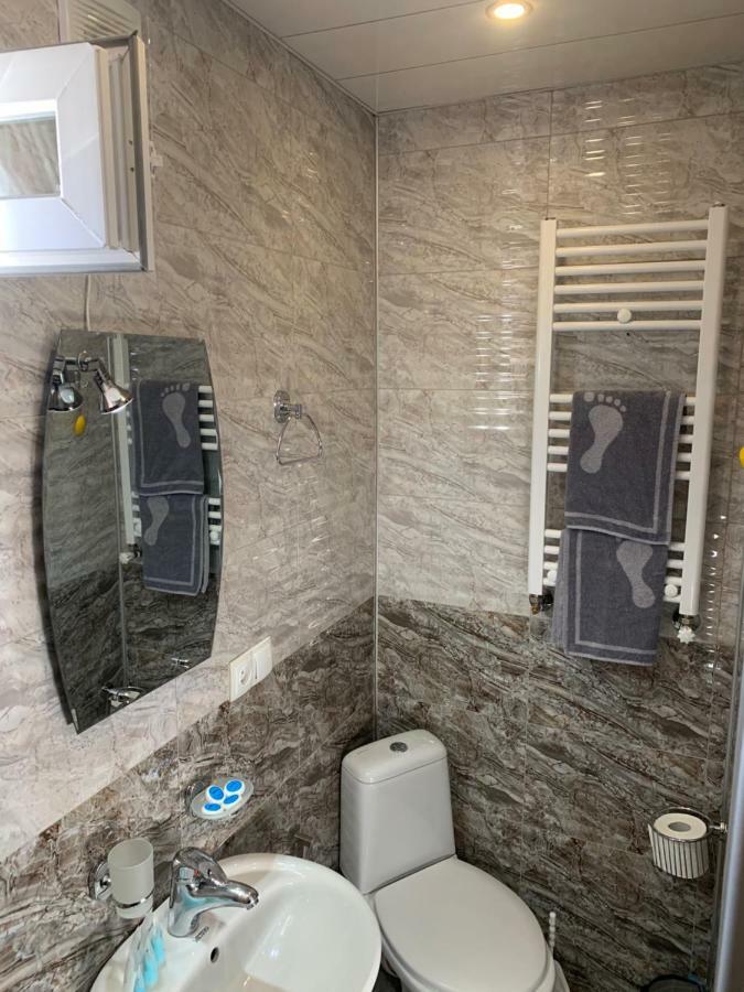 Guest House Rafael ティビリシ エクステリア 写真