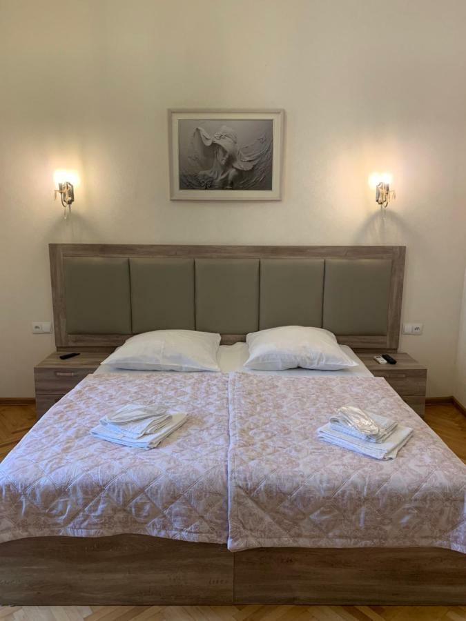 Guest House Rafael ティビリシ エクステリア 写真